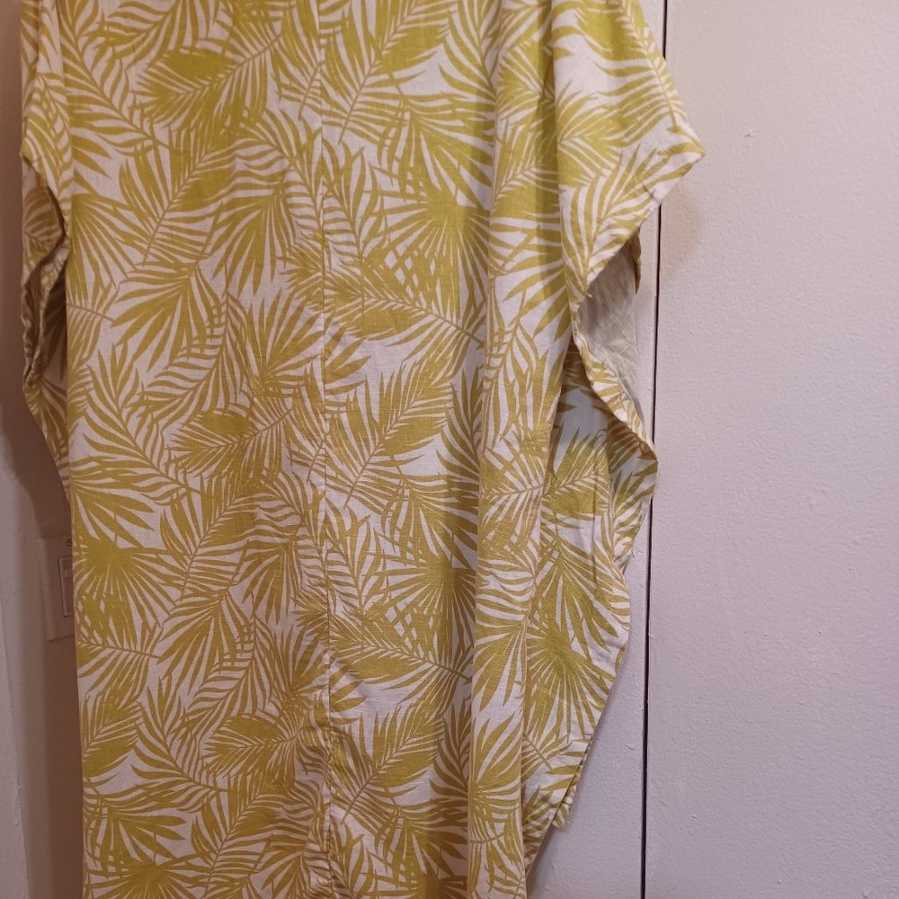 G By Giuliana Green and White Palm Top Size M/L
